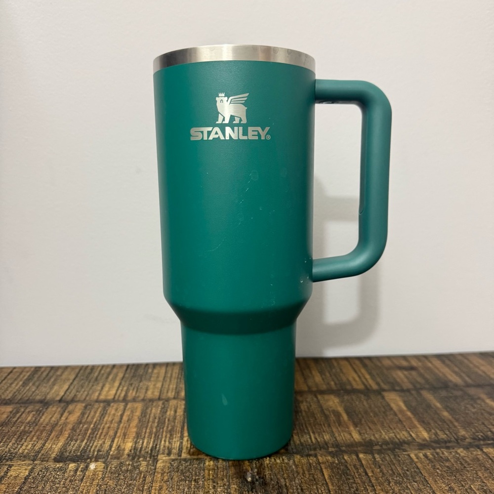 Stanley Quencher H2.0 FlowState Tumbler 1.18L 40oz Pine Green